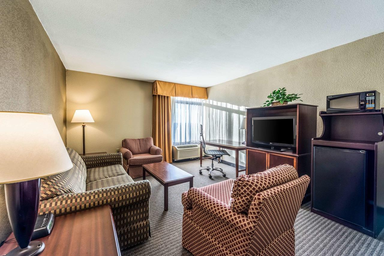 Clarion Hotel Cincinnati North - thumb 21