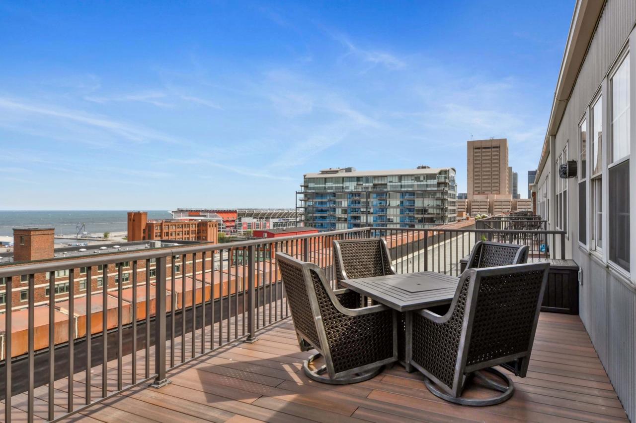 Global Luxury Suites In Downtown Cleveland - thumb 13