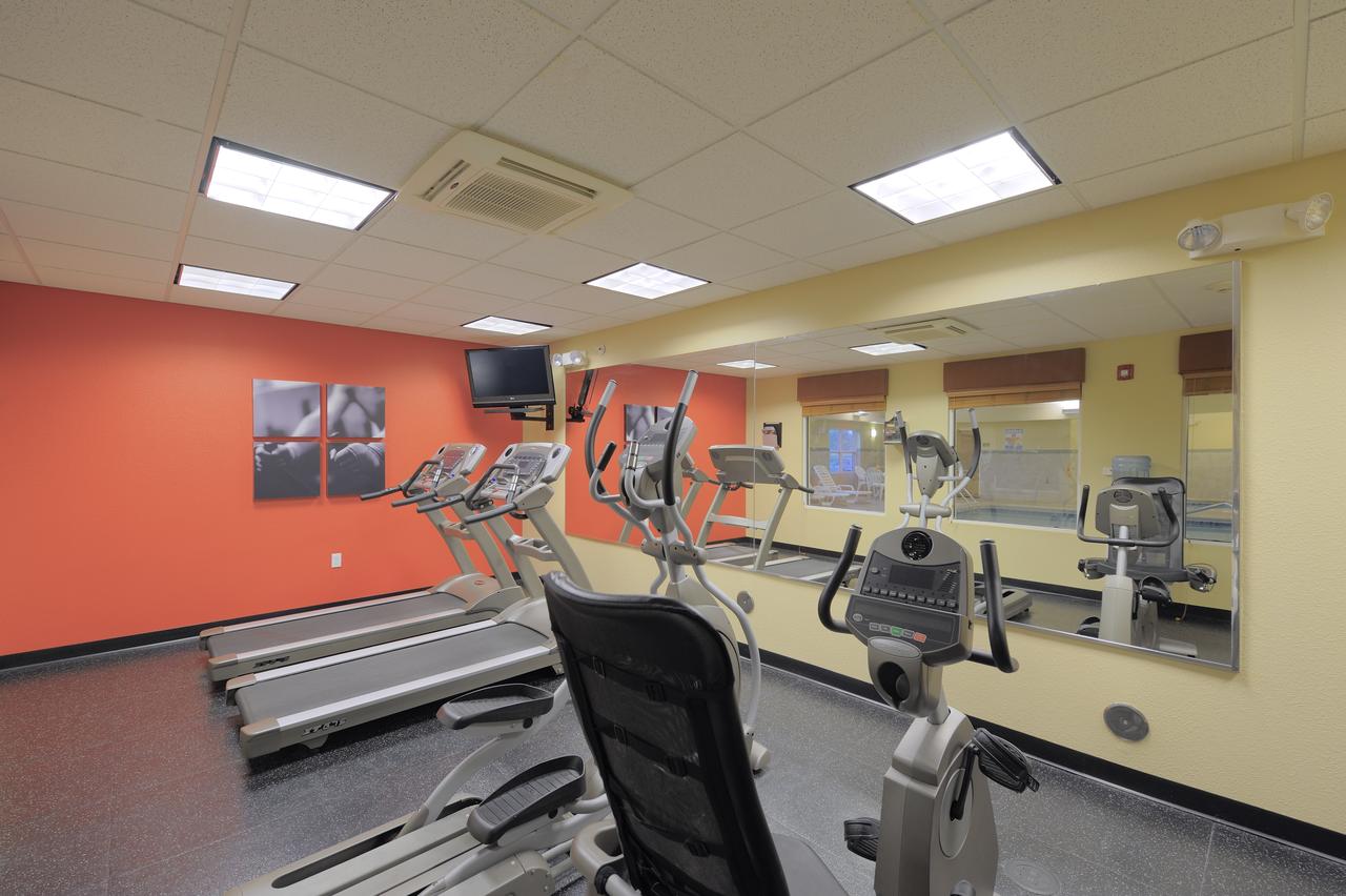 Country Inn & Suites By Radisson, Toledo South, OH - thumb 12