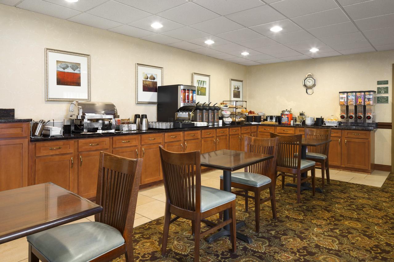 Country Inn & Suites By Radisson, Toledo South, OH - thumb 7