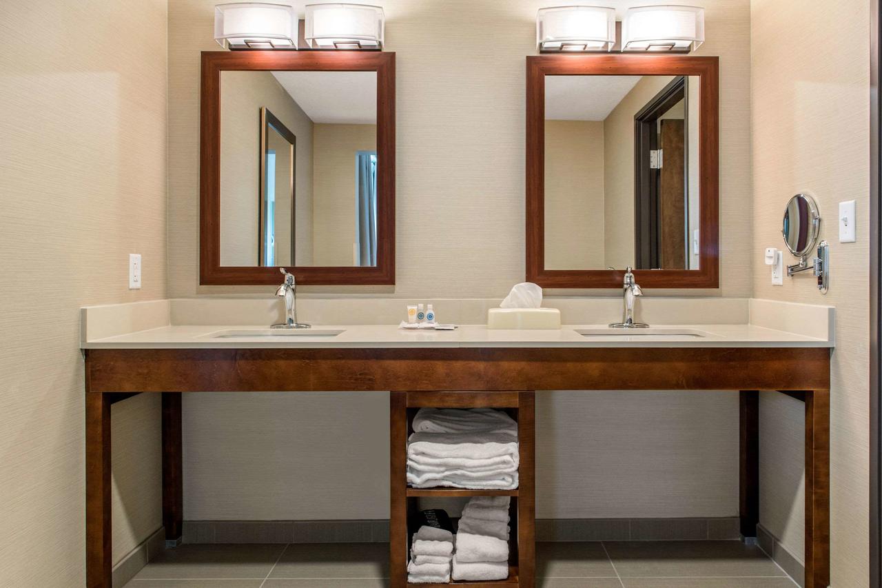 Comfort Suites Columbus Airport - thumb 10