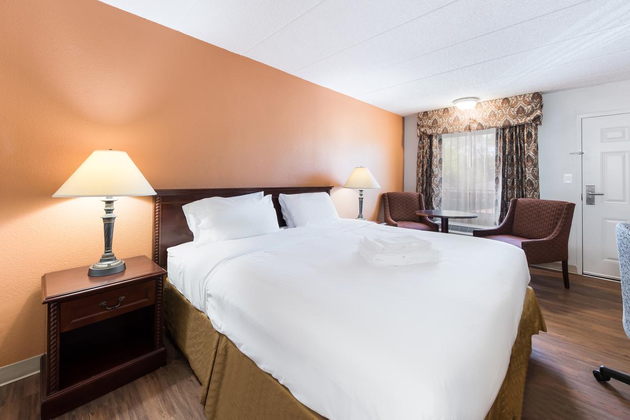 Americas Best Value Inn Columbus - thumb 4
