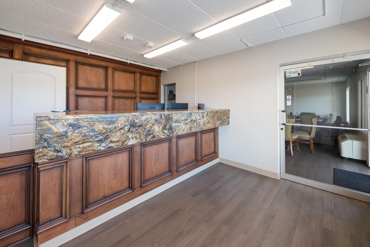 Americas Best Value Inn Columbus - thumb 8