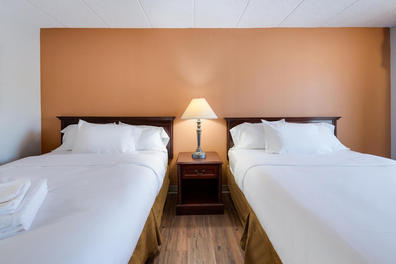 Americas Best Value Inn Columbus - thumb 19