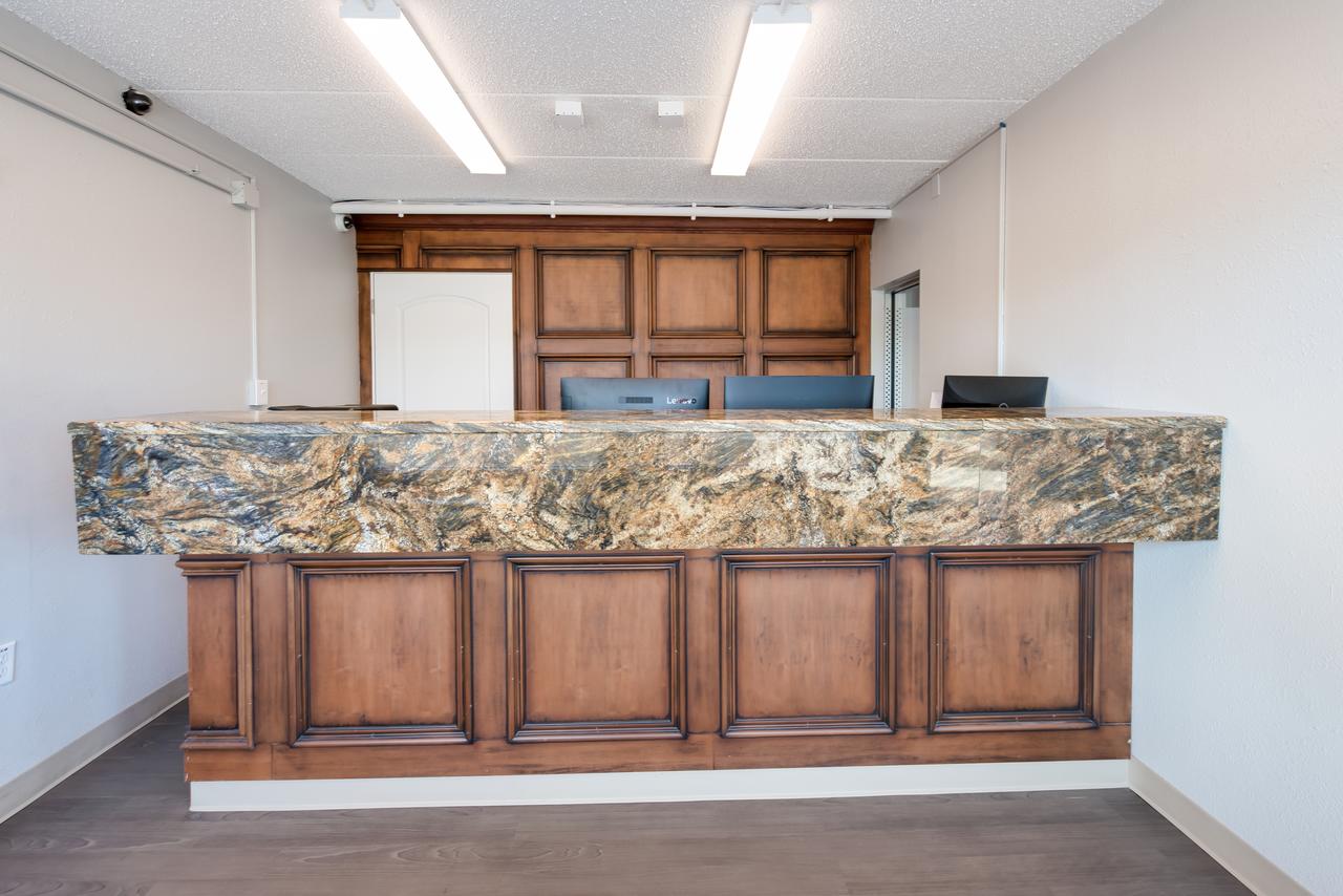 Americas Best Value Inn Columbus - thumb 9