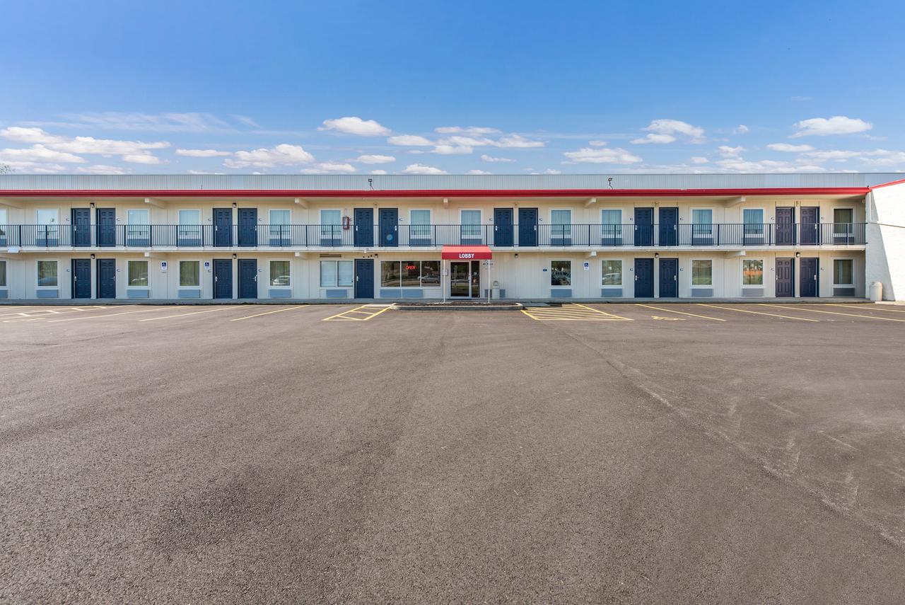 Americas Best Value Inn Columbus - thumb 12