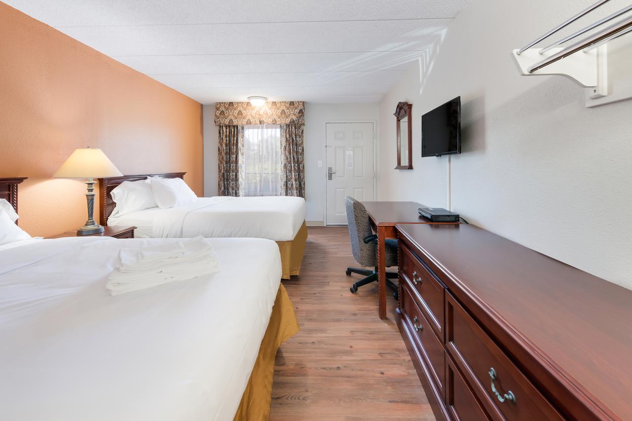 Americas Best Value Inn Columbus - thumb 17