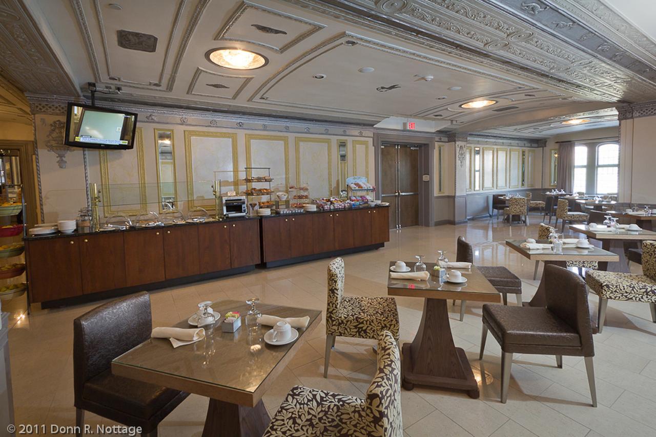 DoubleTree By Hilton - The Tudor Arms Hotel - thumb 12