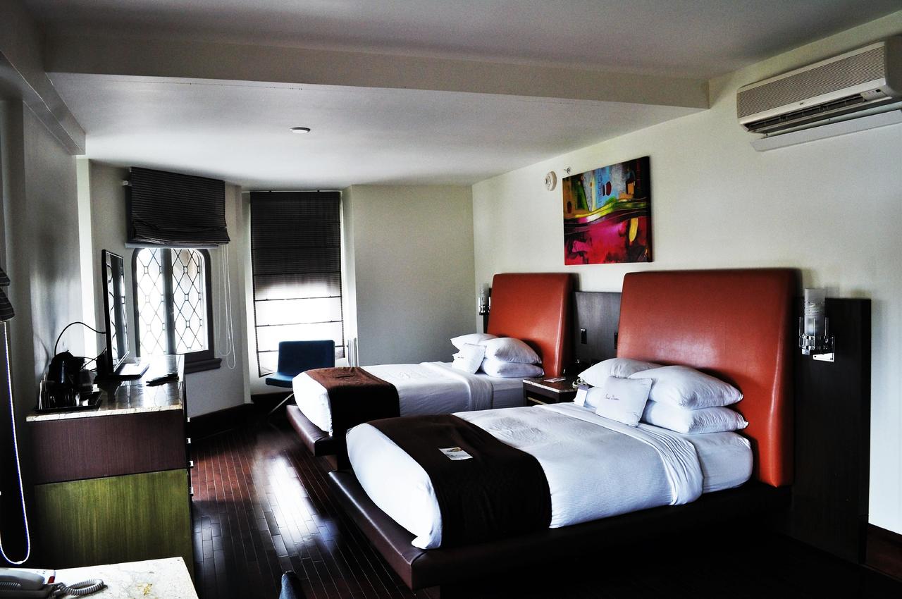 DoubleTree By Hilton - The Tudor Arms Hotel - thumb 3