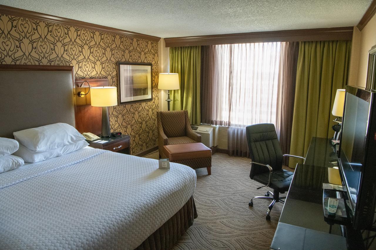 Crowne Plaza Hotel Dayton - thumb 26
