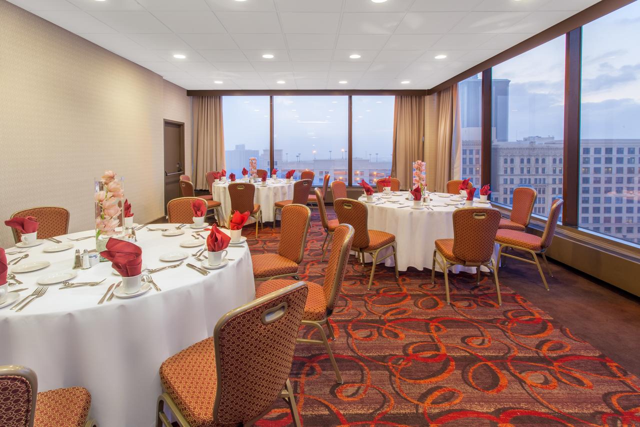 Crowne Plaza Hotel Dayton - thumb 9