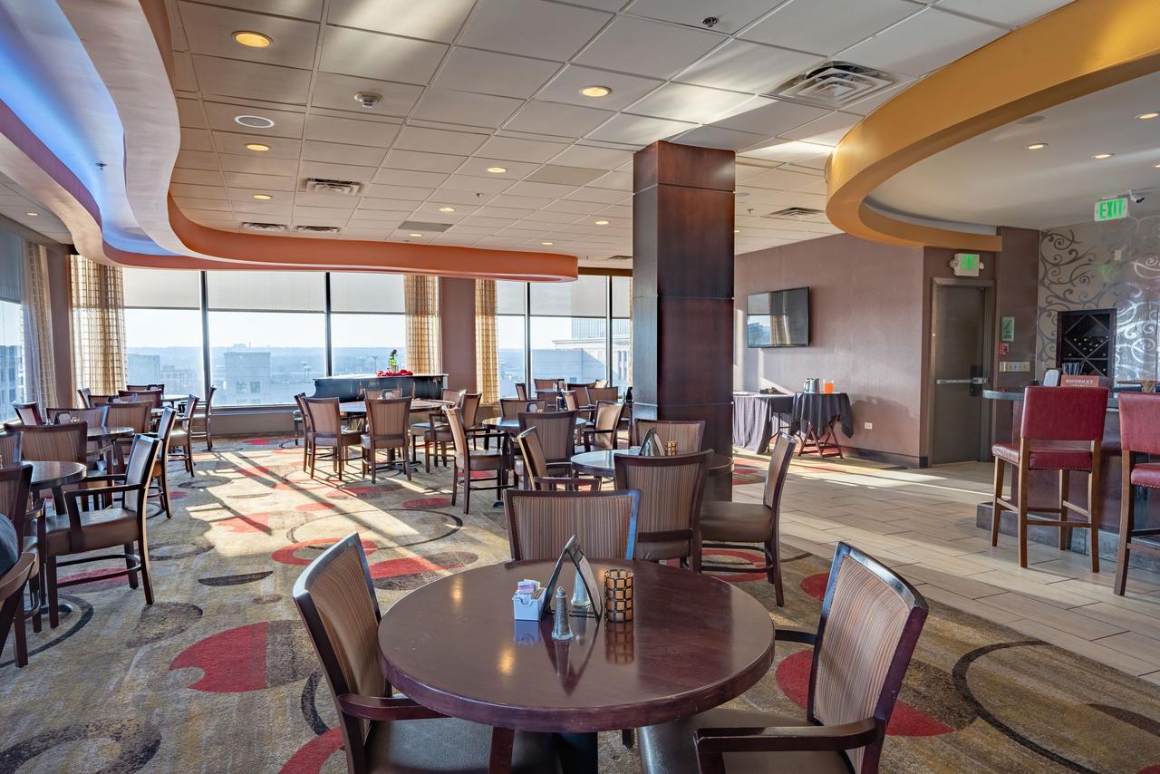 Crowne Plaza Hotel Dayton - thumb 6