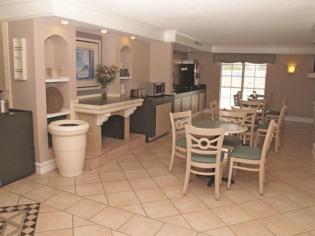 La Quinta Inn By Wyndham Columbus Airport Area - thumb 7