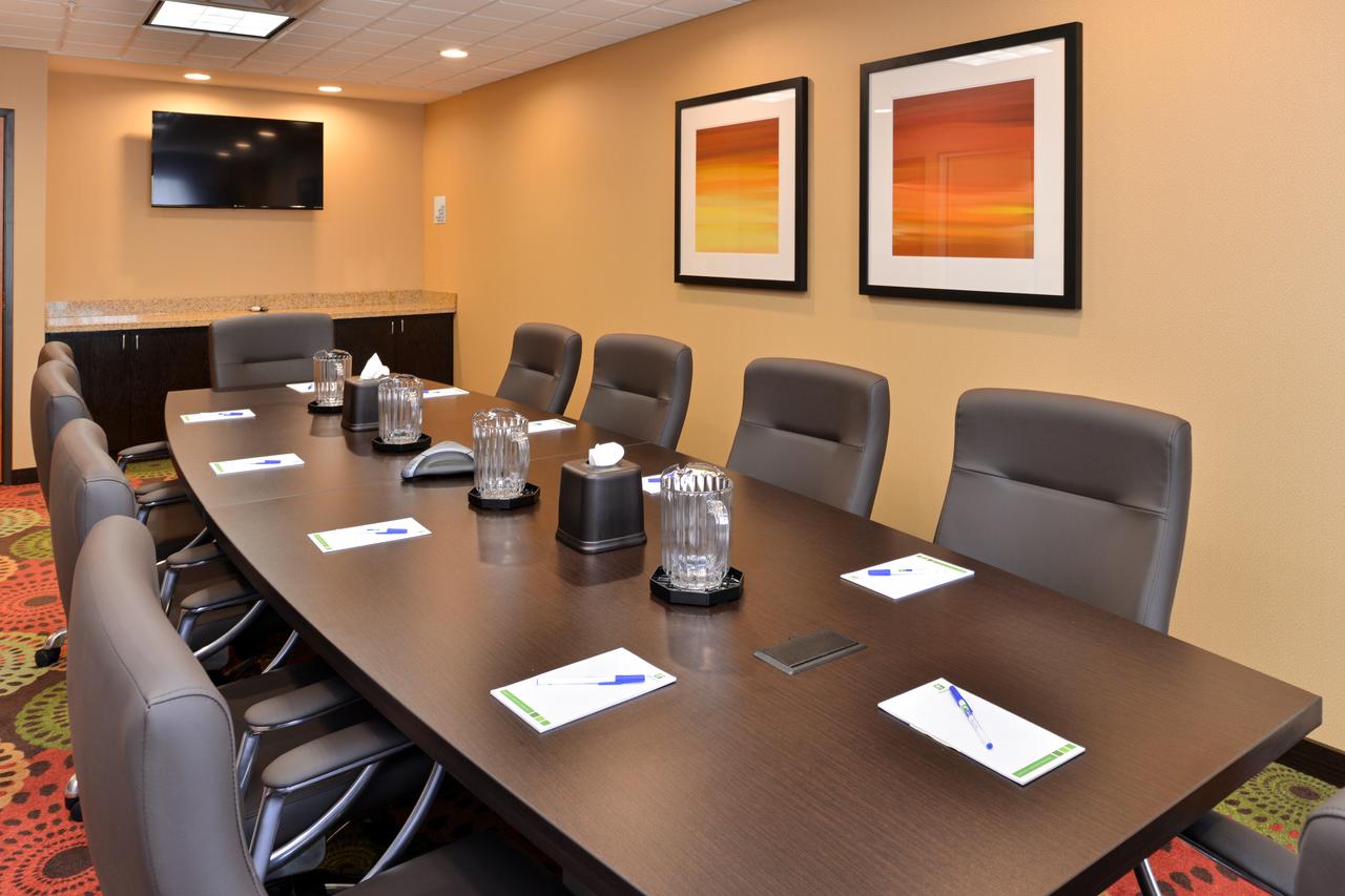 Holiday Inn Express & Suites Ironton - thumb 11