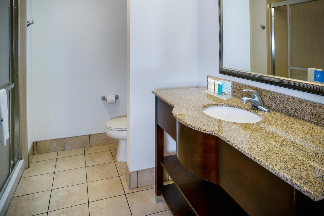 Hampton Inn & Suites Toledo-Perrysburg - thumb 40