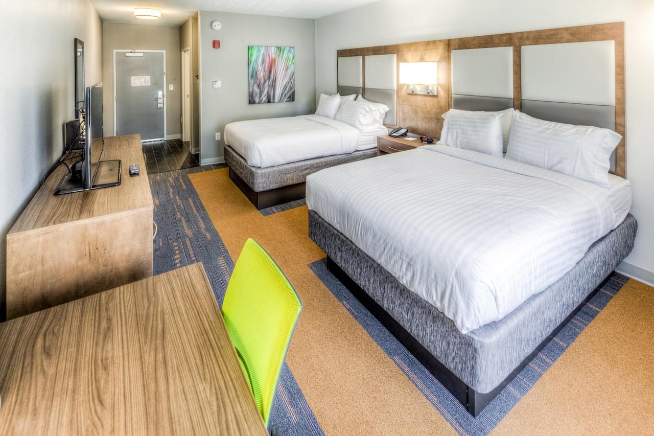 Holiday Inn Express & Suites Cleveland/Westlake - thumb 4