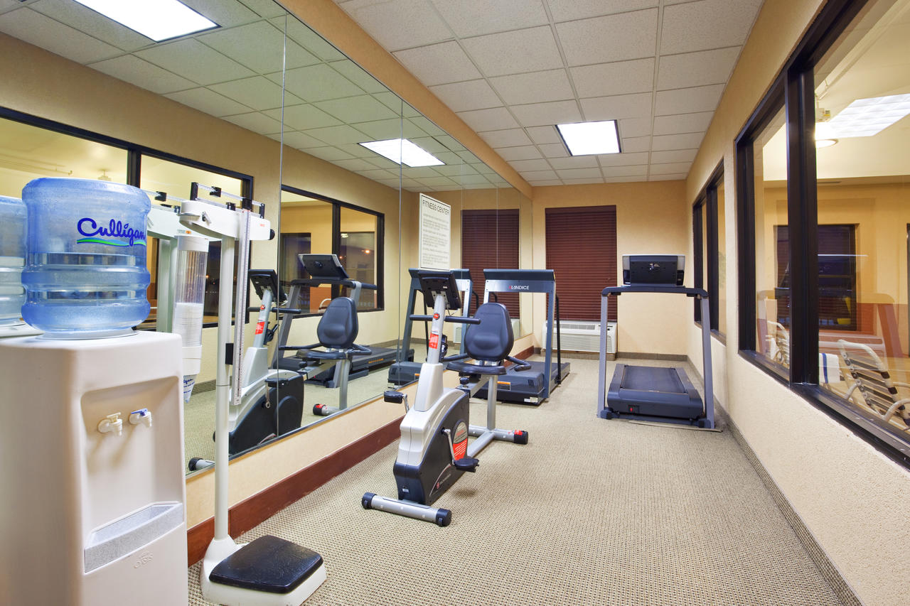 Holiday Inn Express Hotel & Suites Cleveland-Streetsboro - thumb 13