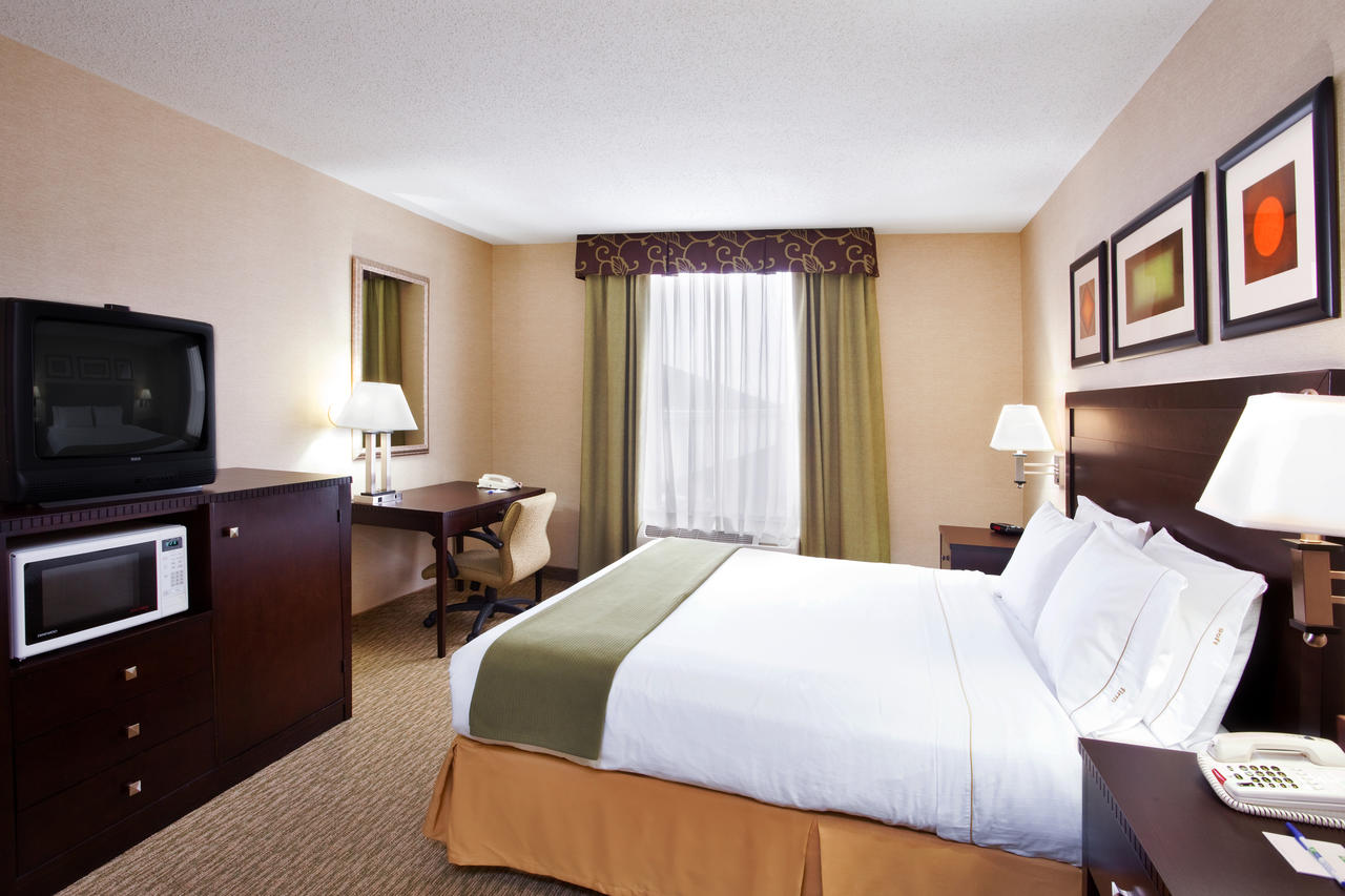 Holiday Inn Express Hotel & Suites Cleveland-Streetsboro - thumb 2