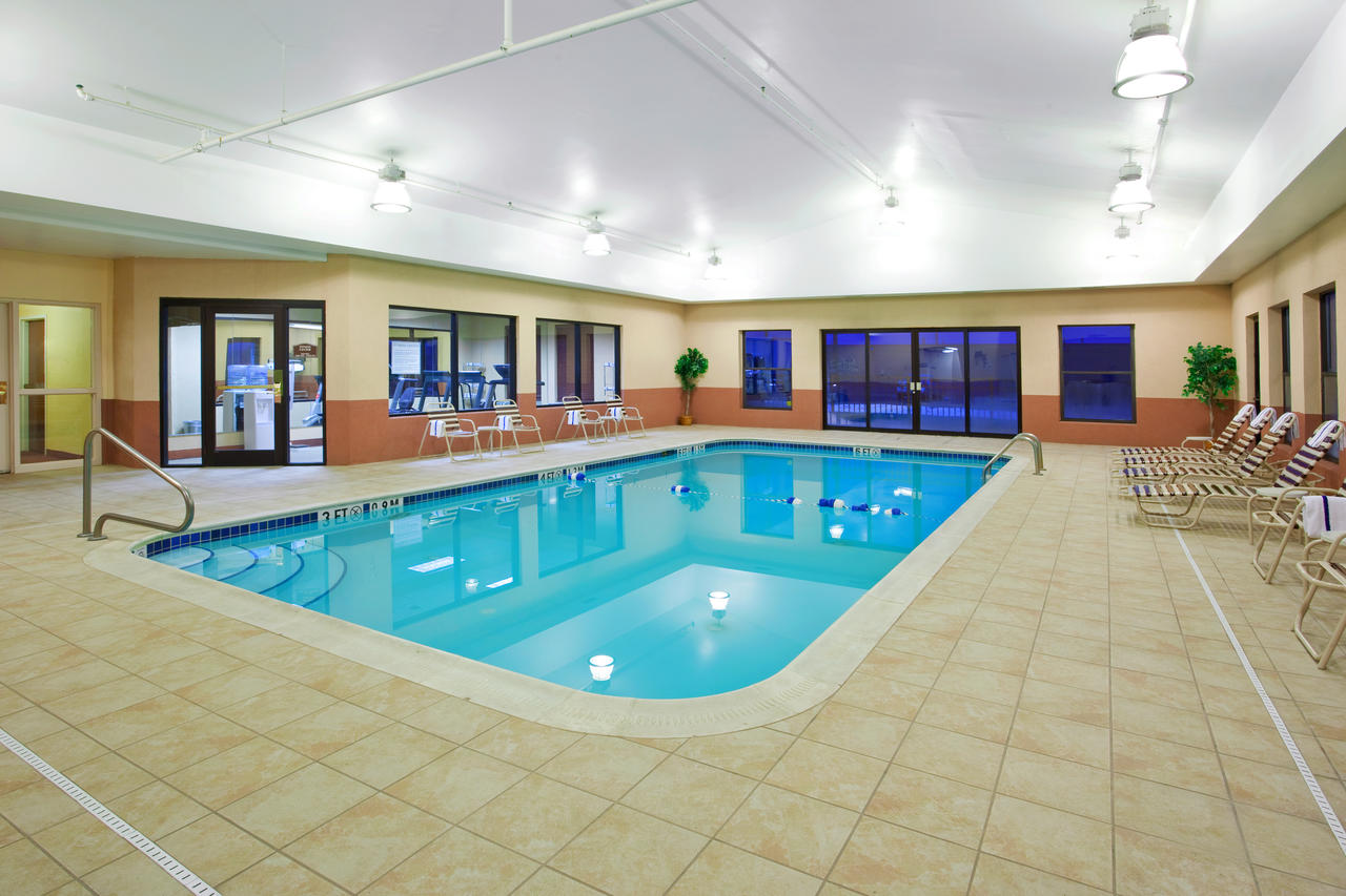 Holiday Inn Express Hotel & Suites Cleveland-Streetsboro - thumb 17