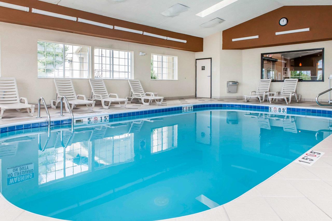 Comfort Suites Columbus - thumb 11