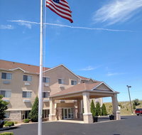 Napoleon Inn  Suites - Accommodation Ohio