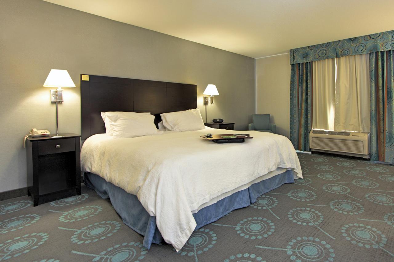 Hampton Inn Defiance - thumb 12