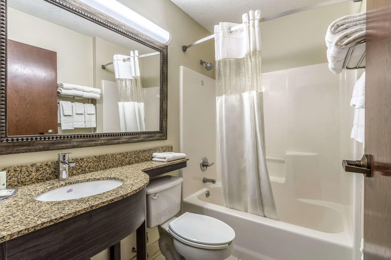 Quality Inn & Suites North Lima - Boardman - thumb 3