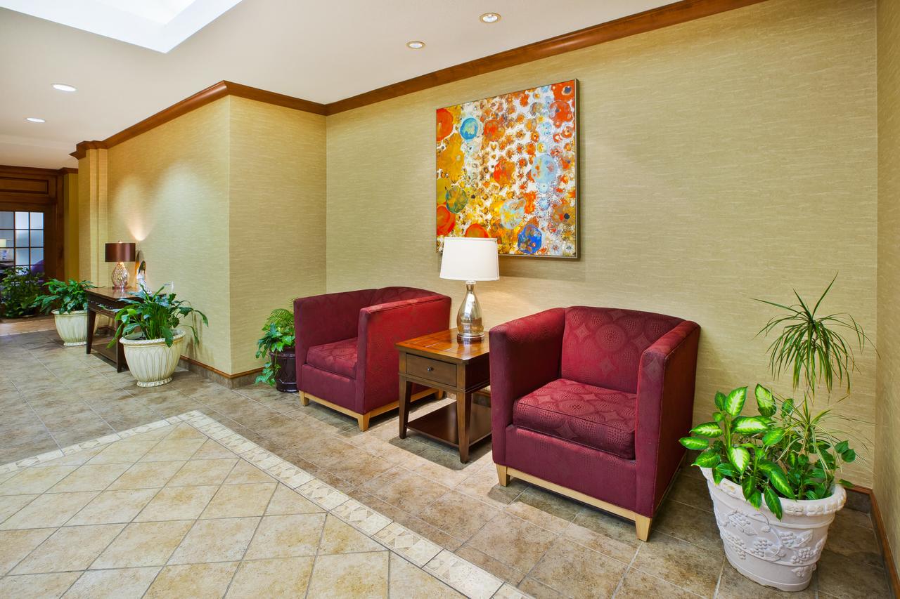 Holiday Inn Express Hotel & Suites Bryan-Montpelier - thumb 3