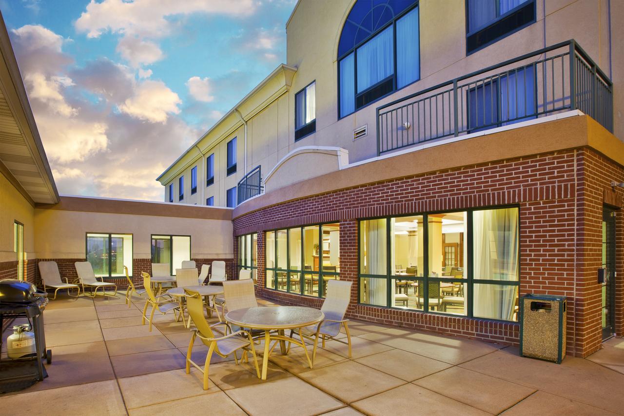Holiday Inn Express Hotel & Suites Bryan-Montpelier - thumb 39