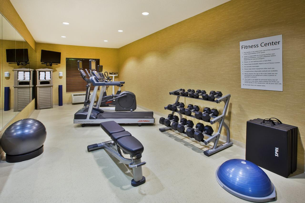 Holiday Inn Express Hotel & Suites Bryan-Montpelier - thumb 20