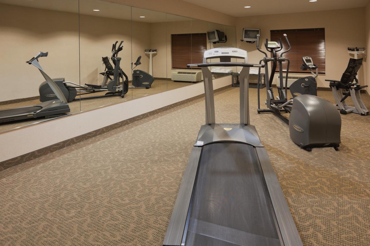 Holiday Inn Express Hotel & Suites Bryan-Montpelier - thumb 37