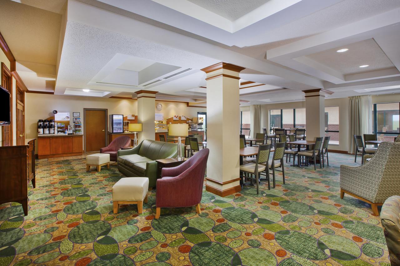 Holiday Inn Express Hotel & Suites Bryan-Montpelier - thumb 32