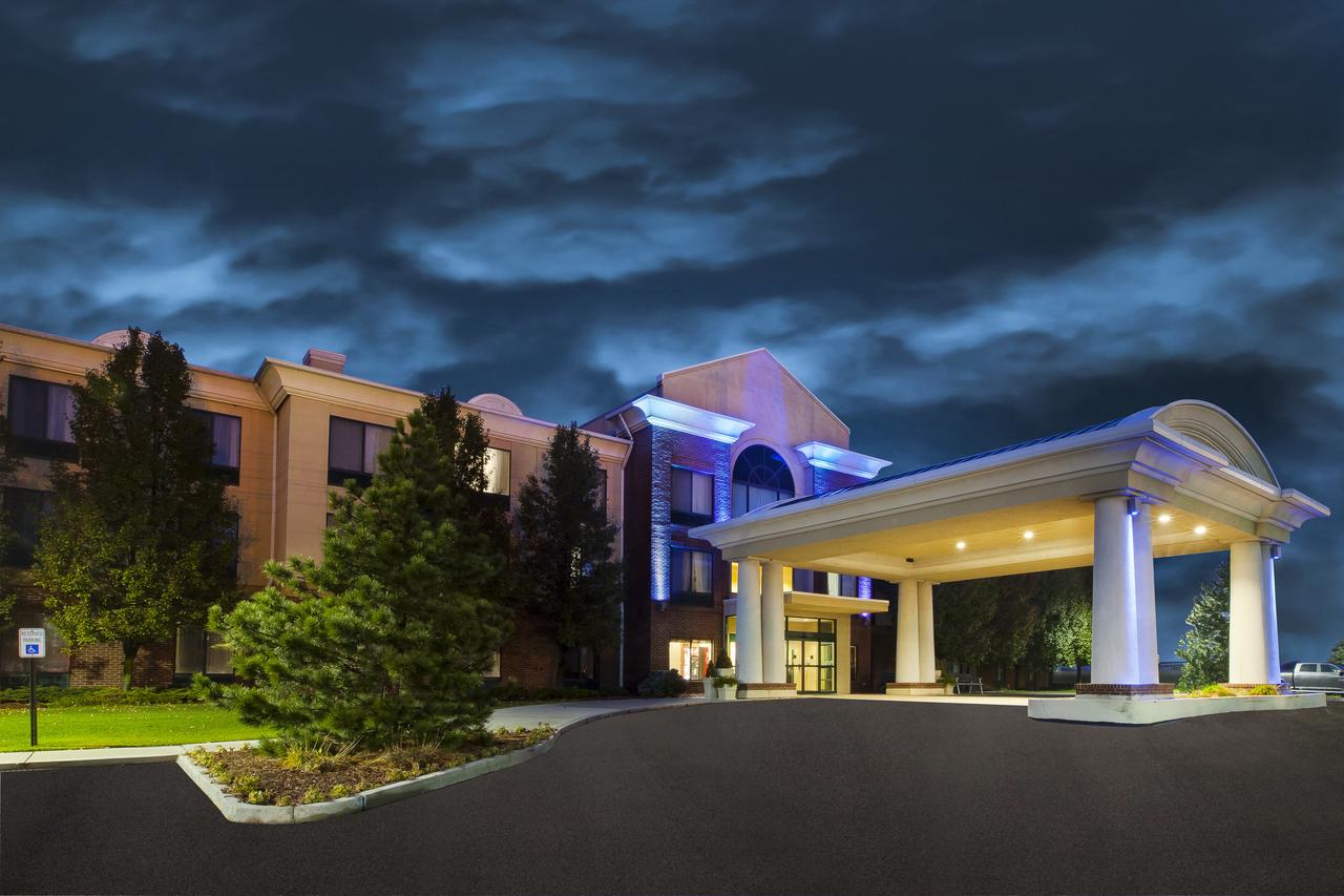 Holiday Inn Express Hotel & Suites Bryan-Montpelier - thumb 0