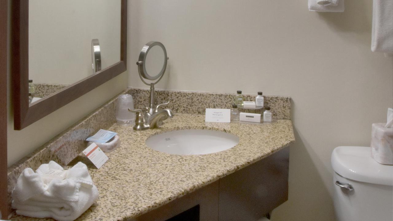 Crowne Plaza Cleveland Airport - thumb 23