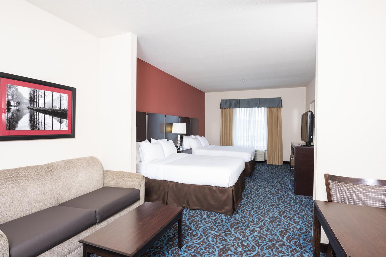 Holiday Inn Express & Suites - New Philadelphia Southwest - thumb 13
