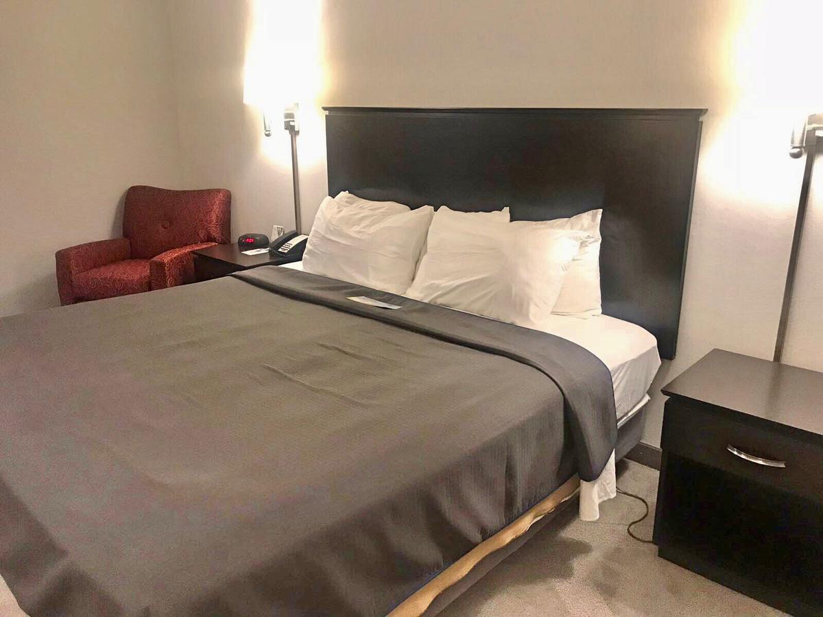 Days Inn By Wyndham Conneaut - thumb 1