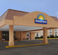 Days Inn by Wyndham Conneaut - Accommodation Ohio