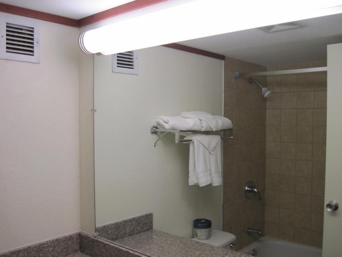 Days Inn By Wyndham Conneaut - thumb 18