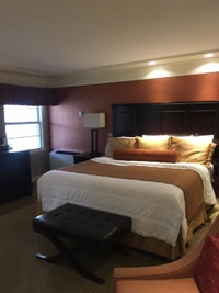 Booking Gambier Accommodation Ohio