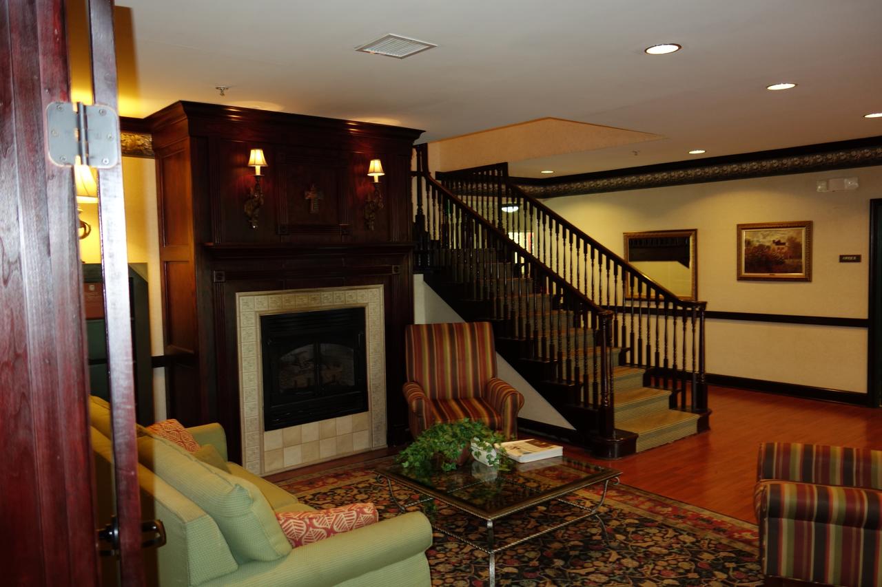 Country Inn & Suites By Radisson, Youngstown West, OH - thumb 34