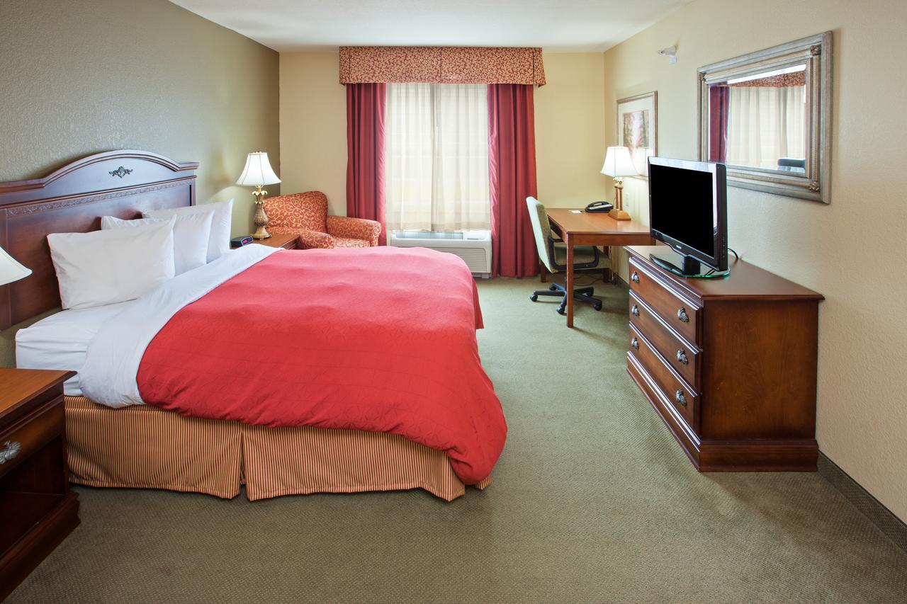 Country Inn & Suites By Radisson, Youngstown West, OH - thumb 17
