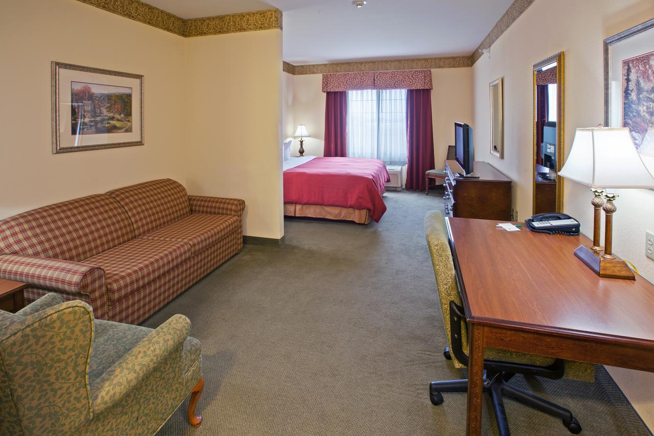Country Inn & Suites By Radisson, Youngstown West, OH - thumb 16