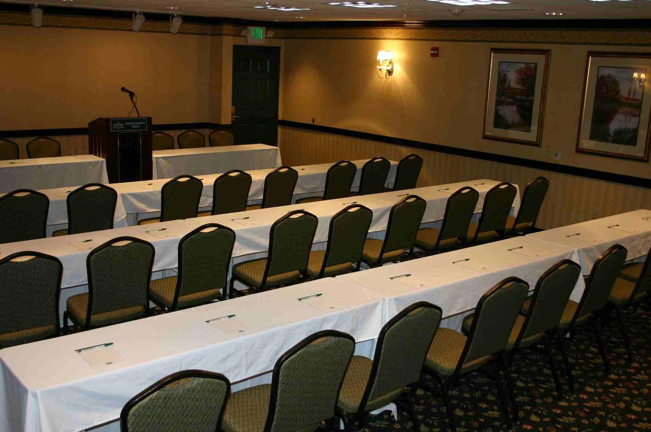 Country Inn & Suites By Radisson, Youngstown West, OH - thumb 21