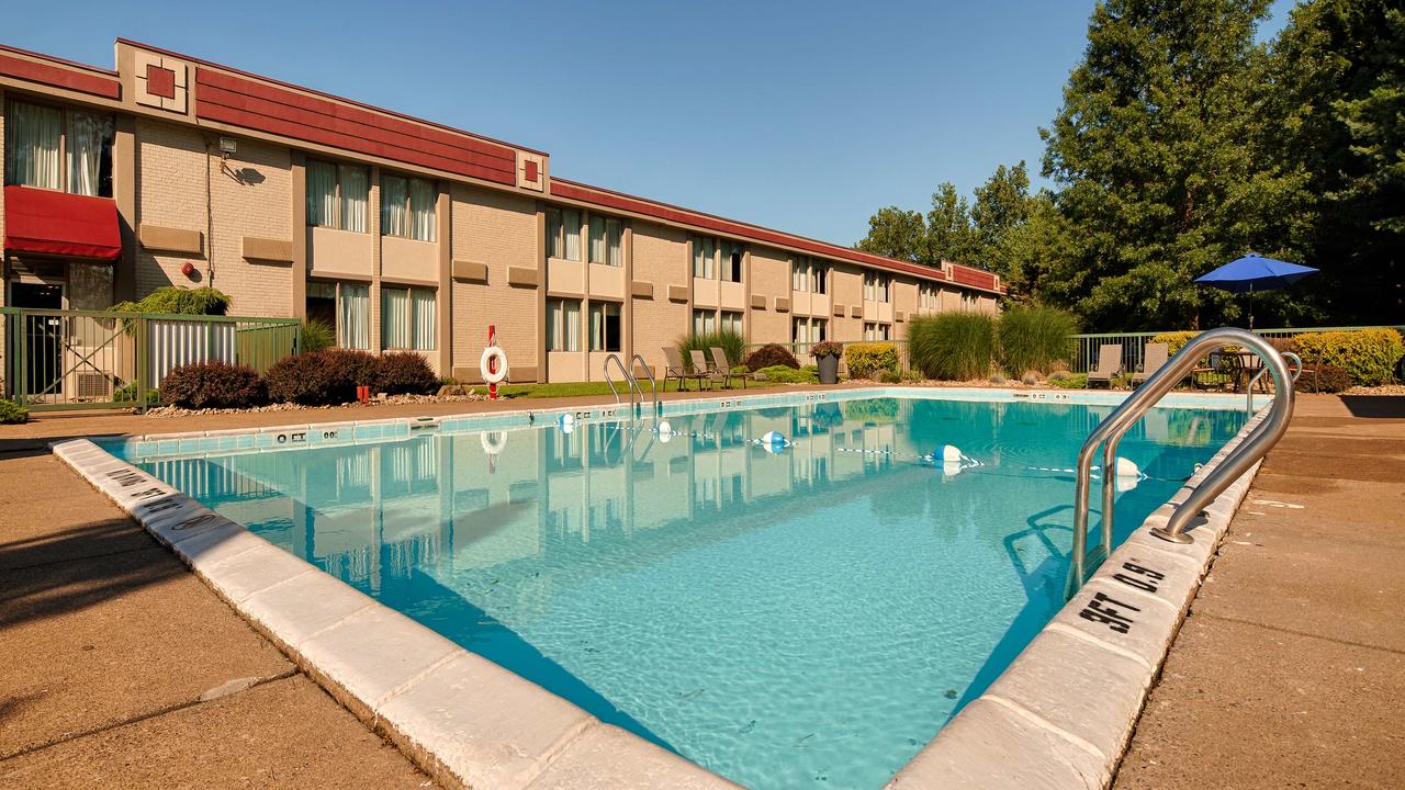 Baymont Inn & Suites - thumb 9