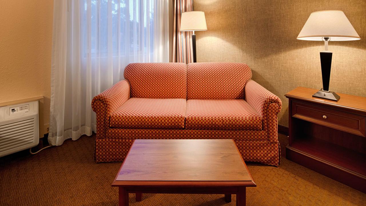 Baymont Inn & Suites - thumb 6