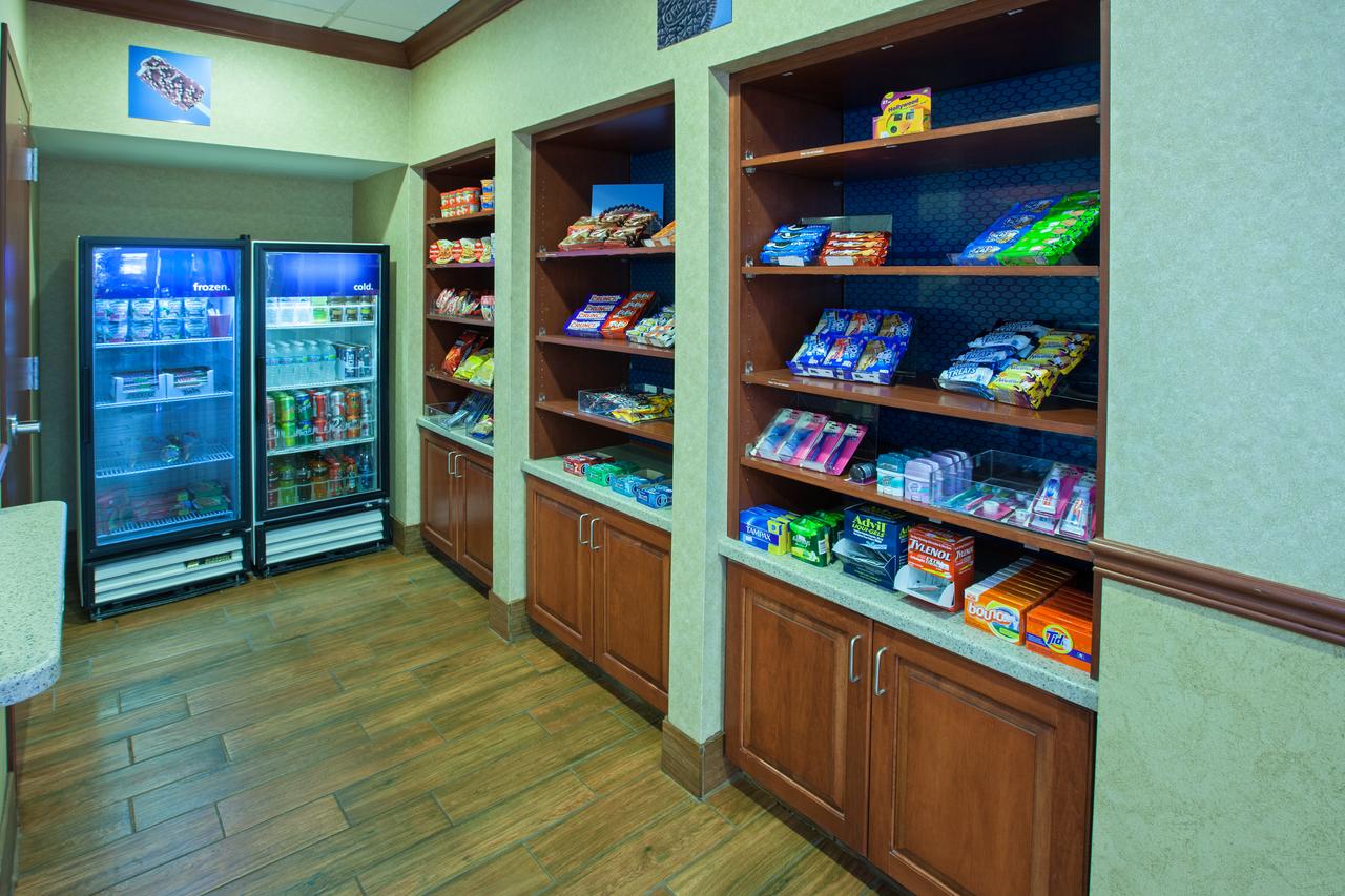 Hampton Inn & Suites Wilmington - thumb 32