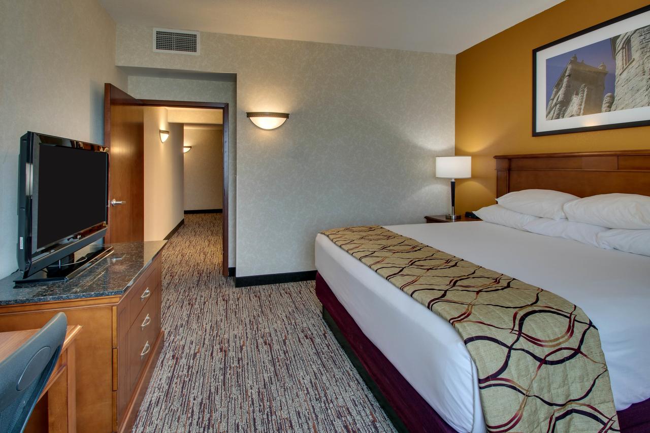 Drury Inn & Suites Findlay - thumb 32