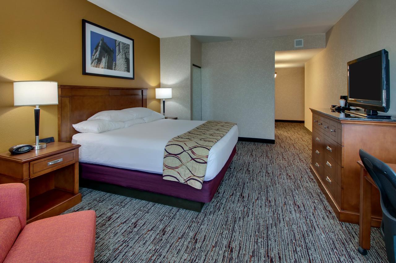 Drury Inn & Suites Findlay - thumb 21