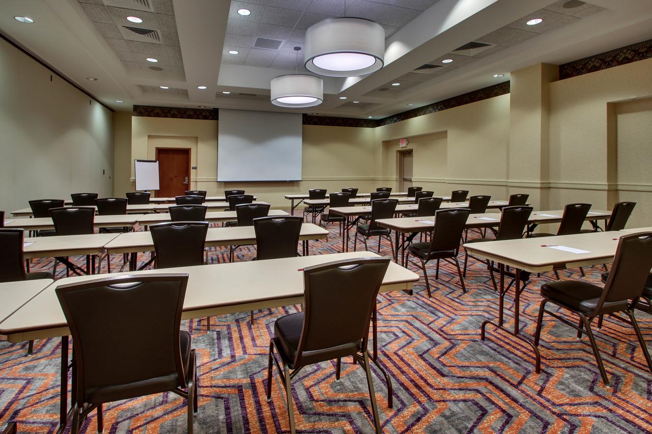 Drury Inn & Suites Findlay - thumb 26