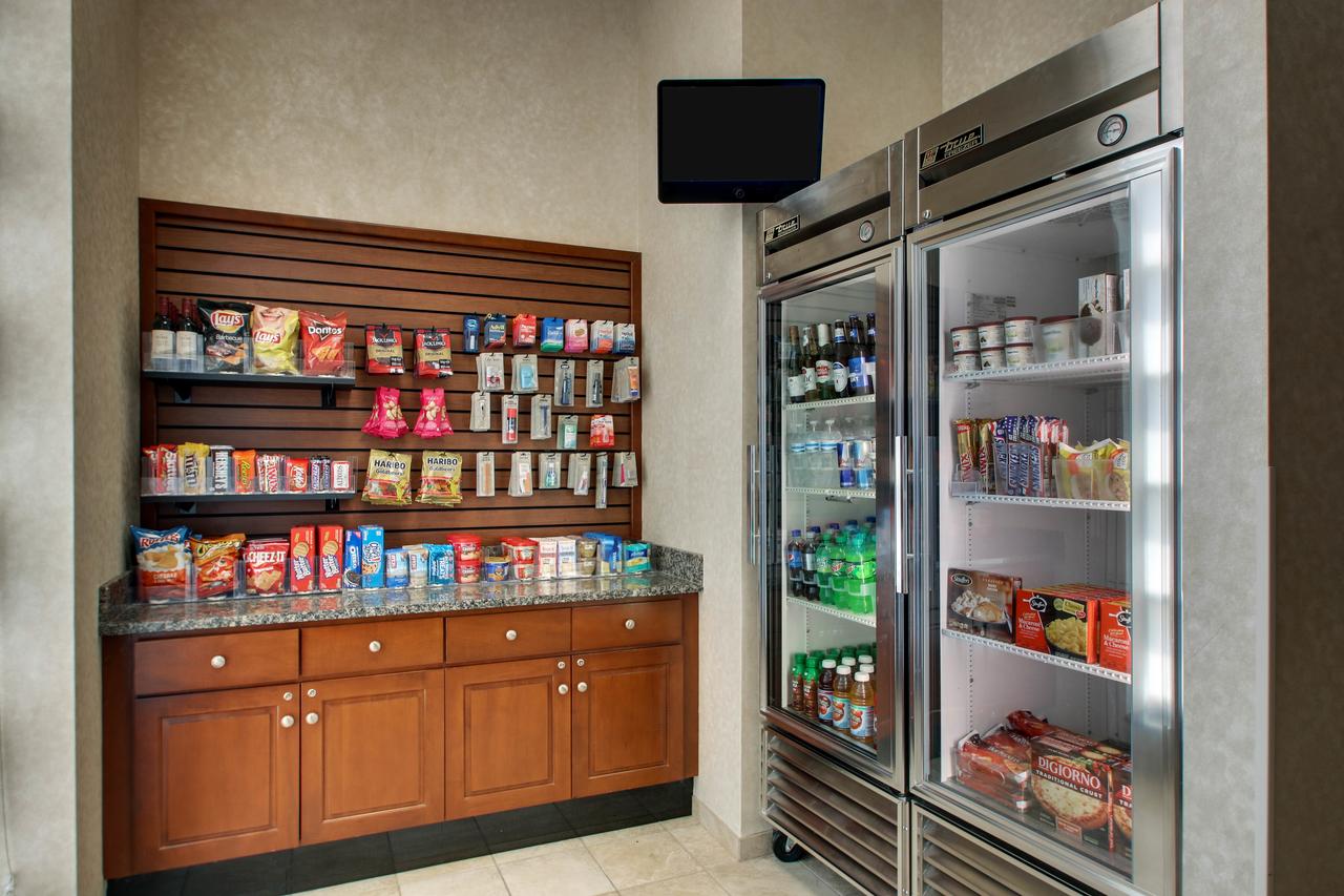 Drury Inn & Suites Findlay - thumb 10